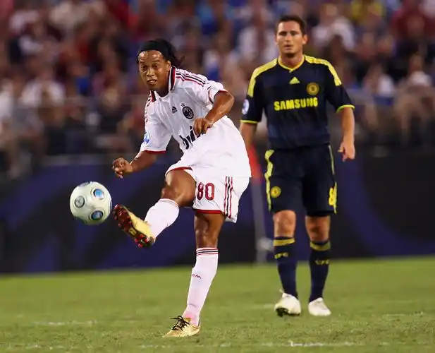 与反击之间 与反击之间